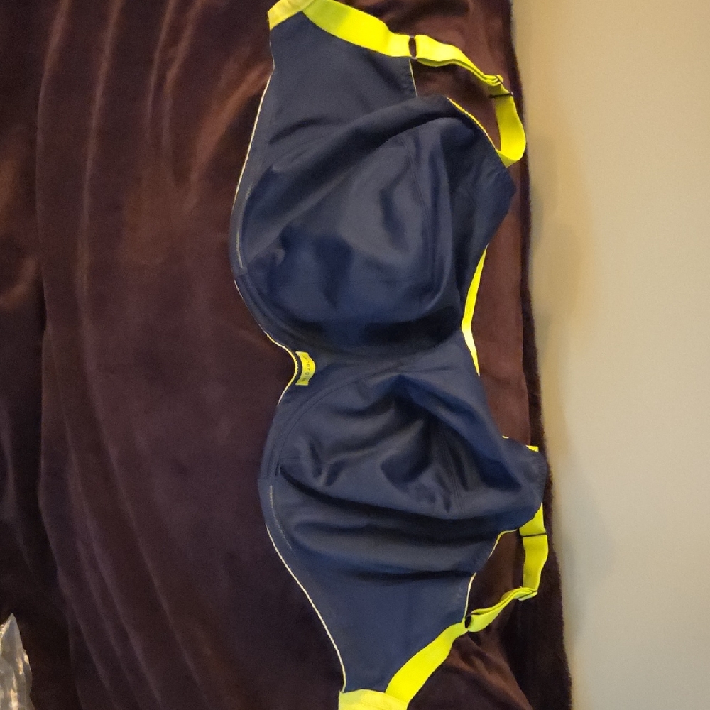 Elomi Underwire Sports Bra Size 34O - Dark Blue + Bright Green